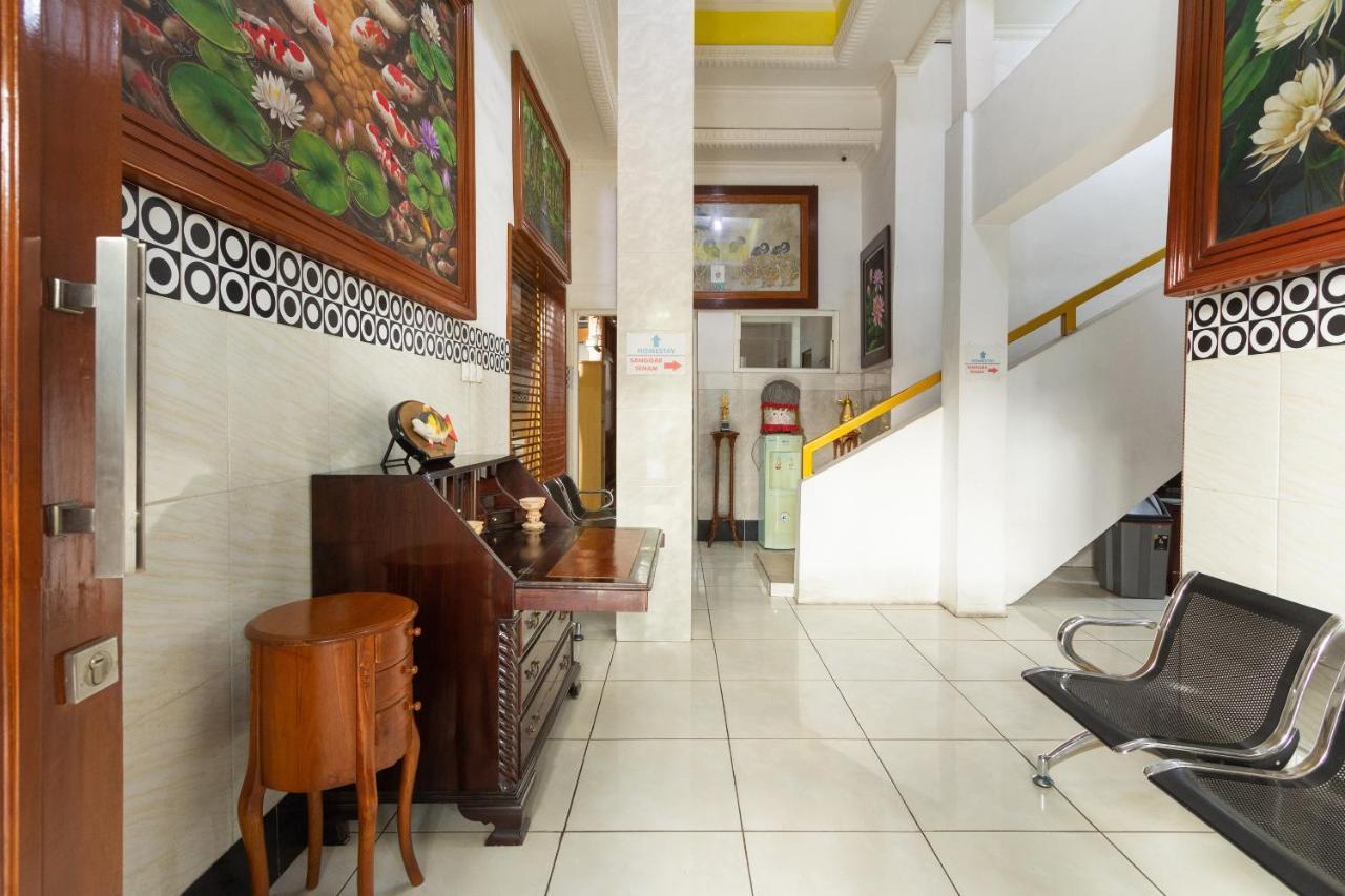Homestay Gayatri Sawojajar RedPartner Malang Bagian luar foto