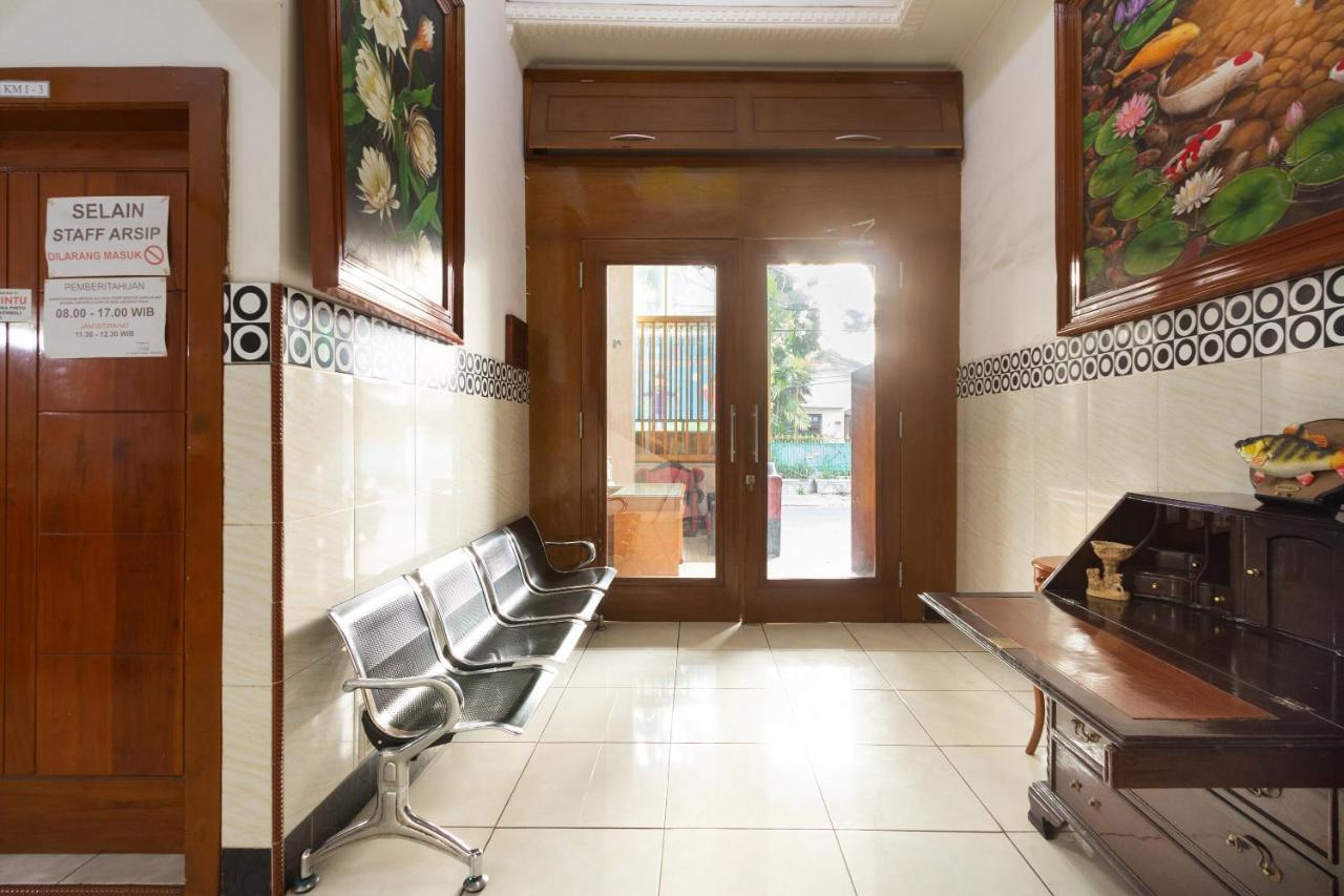 Homestay Gayatri Sawojajar RedPartner Malang Bagian luar foto