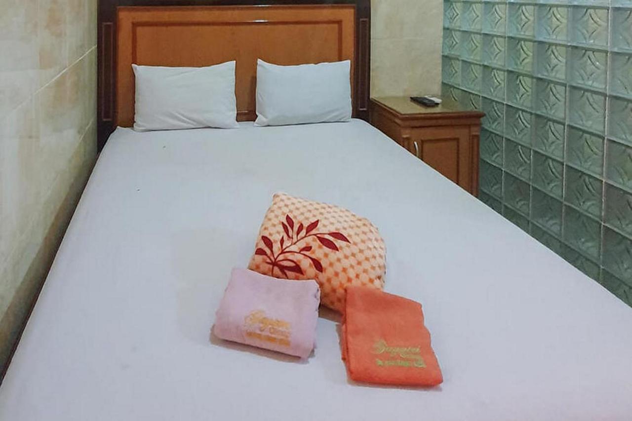 Homestay Gayatri Sawojajar RedPartner Malang Bagian luar foto