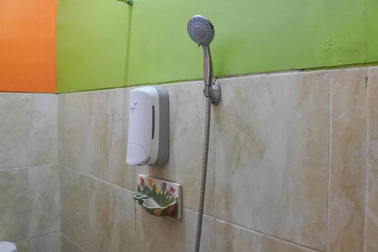 Homestay Gayatri Sawojajar RedPartner Malang Bagian luar foto